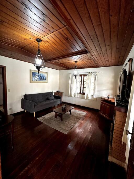 Casa Completa - Campos Do Jordao Villa Exterior photo